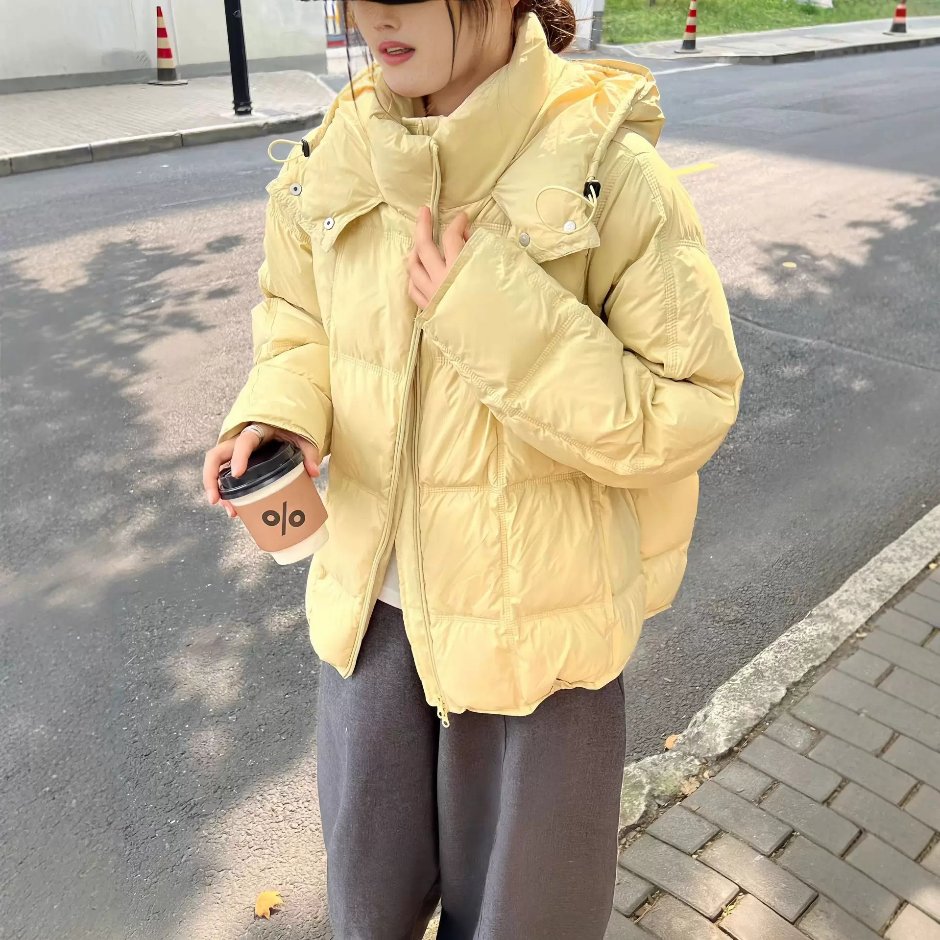 2025冬季新款韩版时尚休闲简约方块宽松版连帽云感保暖羽绒服外套