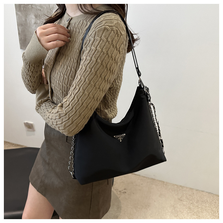 Cross-border high-end, large-capacity nylon bag for women, 2024 new trendy backpack, single-shoulder tote bag, commuter bag undefined