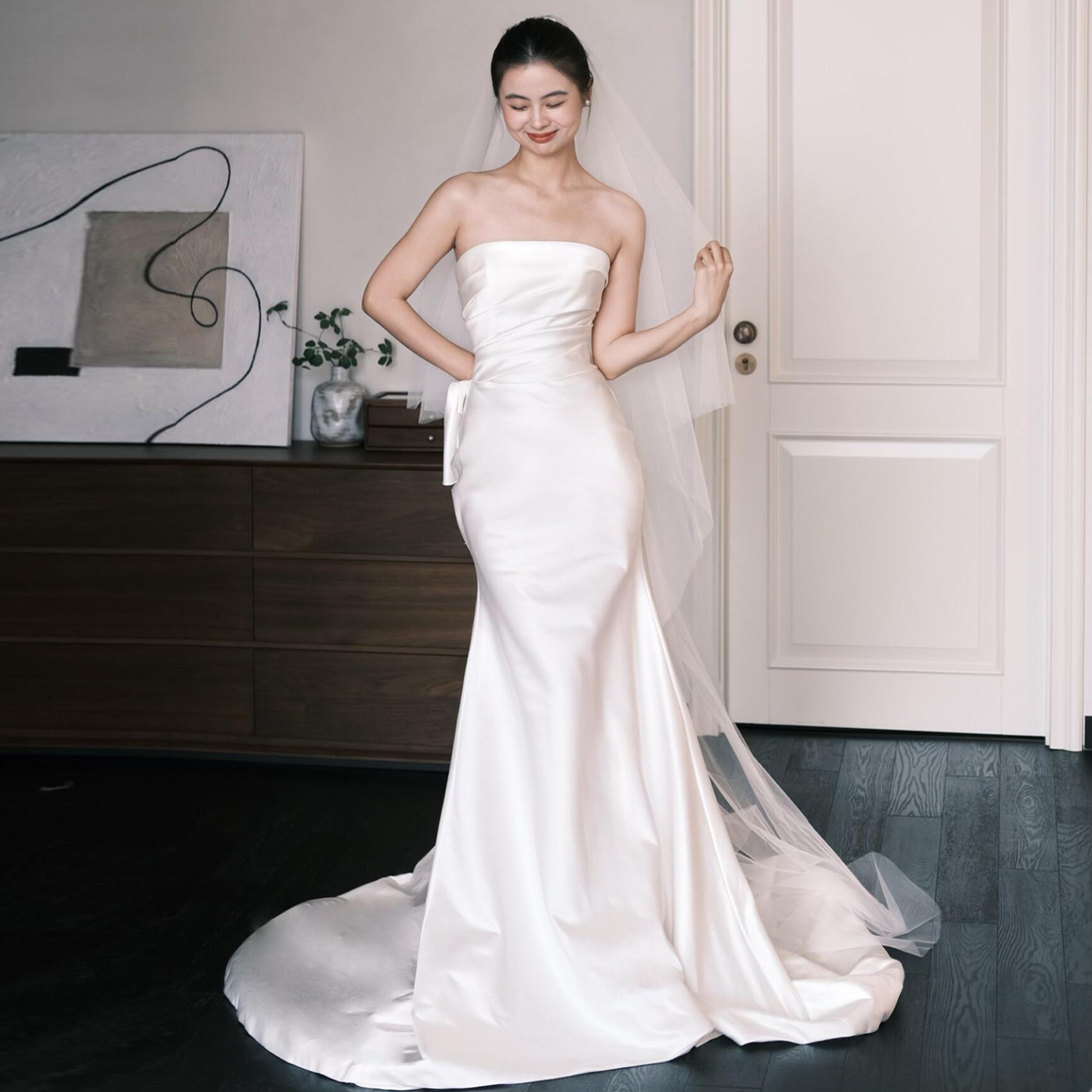 French-Style Strapless Light Wedding Dress with a Vintage High-End Satin Bridal Temperament, Welcoming Engagement White Forest-Style Outing Gown