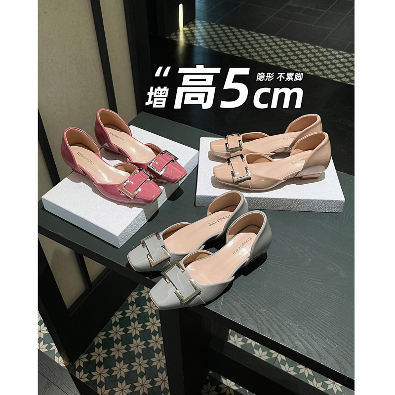Sheepskin~5Cm Internal Height Increase Square Buckle Closed-Toe Sandals for Women, Summer Square-Toe Elegant Style, Suitable for Pairing with Dresses, Hollow-Out Chunky Heel Single Shoes Sheepskin~5Cm Internal Height Increase Square Buckle Closed-Toe Sandals for Women, Summer Square-Toe Elegant Style, Suitable for Pairing with Dresses, Hollow-Out Chunky Heel Single Shoes