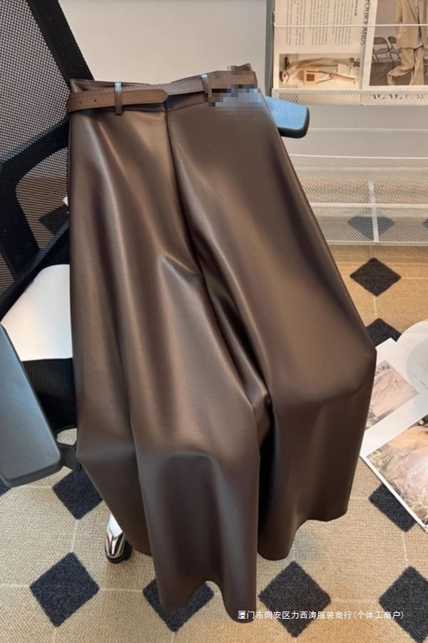 2025美式复古字半身裙女早秋新款斜下摆拼接高腰显瘦字长裙