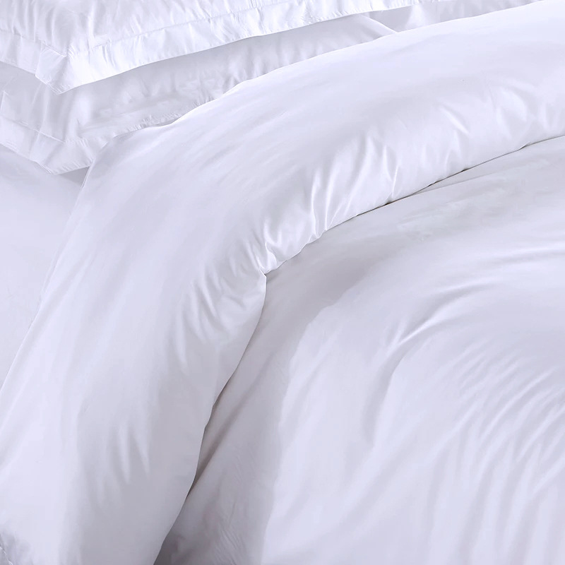 Hotel Four-Piece White Pure Cotton Bedding Set: 60-Thread Count Satin Sheets & All-Cotton Hotel Linens for Guesthouses and Inns