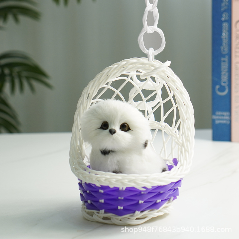 보라색 교수형 바구니 + 발견 된 개가 짖을 수 있습니다