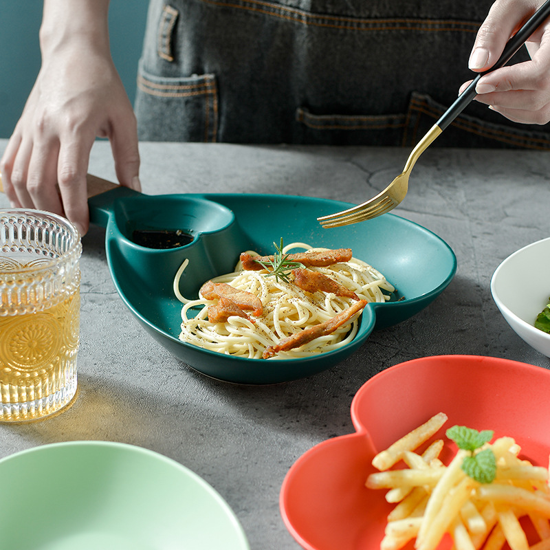 Placa de bola de masa de cerámica hogar Placa de desayuno con plato de vinagre plato de comida occidental Placa de merienda bandeja de cerámica mango de madera