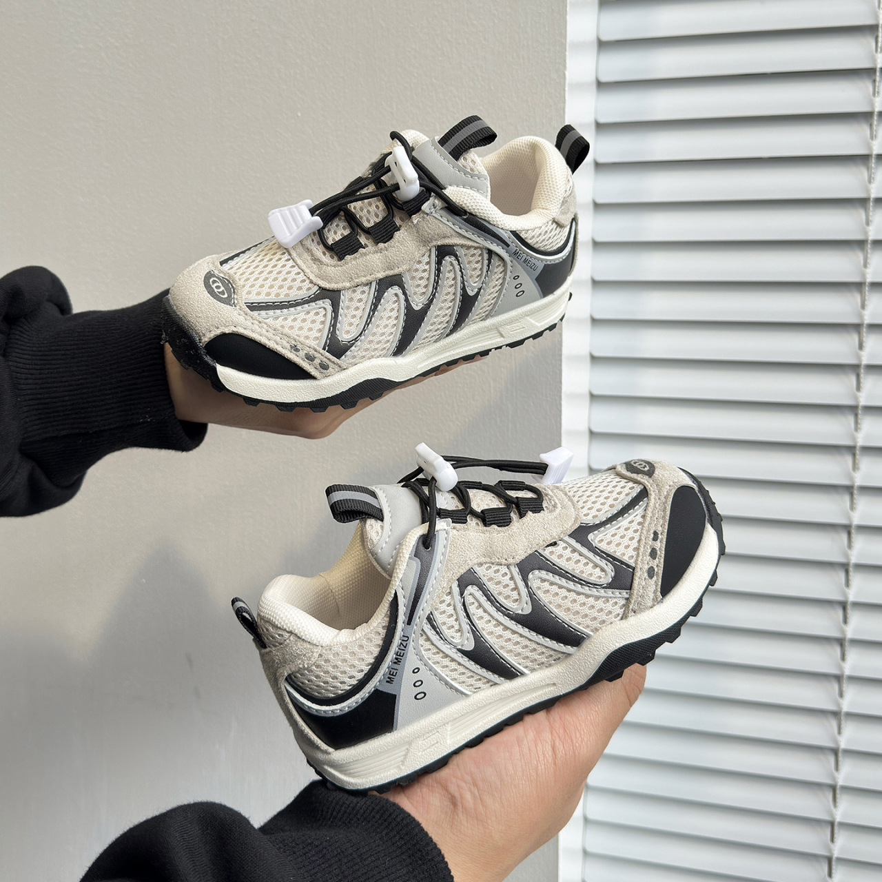 Zapatos casuales de moda infantil versátiles de verano 2026 nuevos zapatos de entrenamiento transpirables para niñas zapatos deportivos para niños para correr image 4