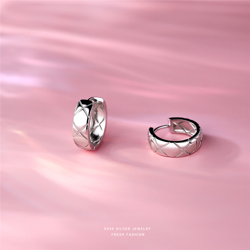 S999 silver simple diamond patterned for women's light luxury small fragrant Instagram popular style earrings_voghion.com