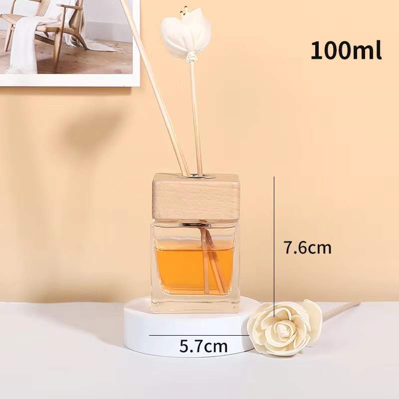 나무 뚜껑이 달린 100ml 사각 병