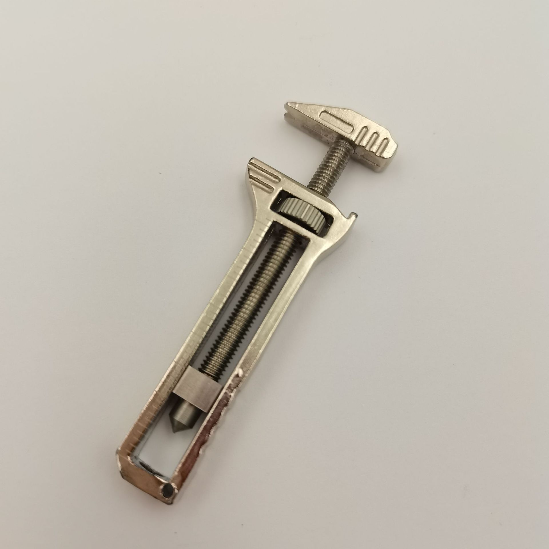 现货钥匙扣开瓶器Keychain Bottle Opener钛合金多功能微型小扳手