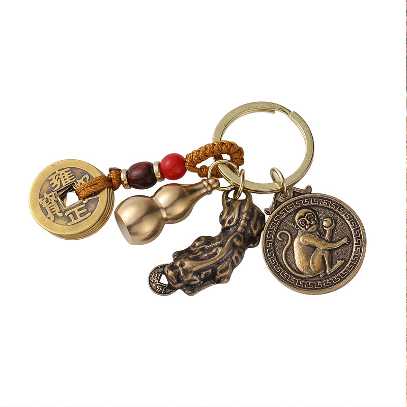 Latón fu personaje doce Zodiaco tarjeta llavero cuerda amarilla cinco emperador Qian Xiangyun Xiaoxiao Yiwu pequeña fábrica de productos básicos al por mayor