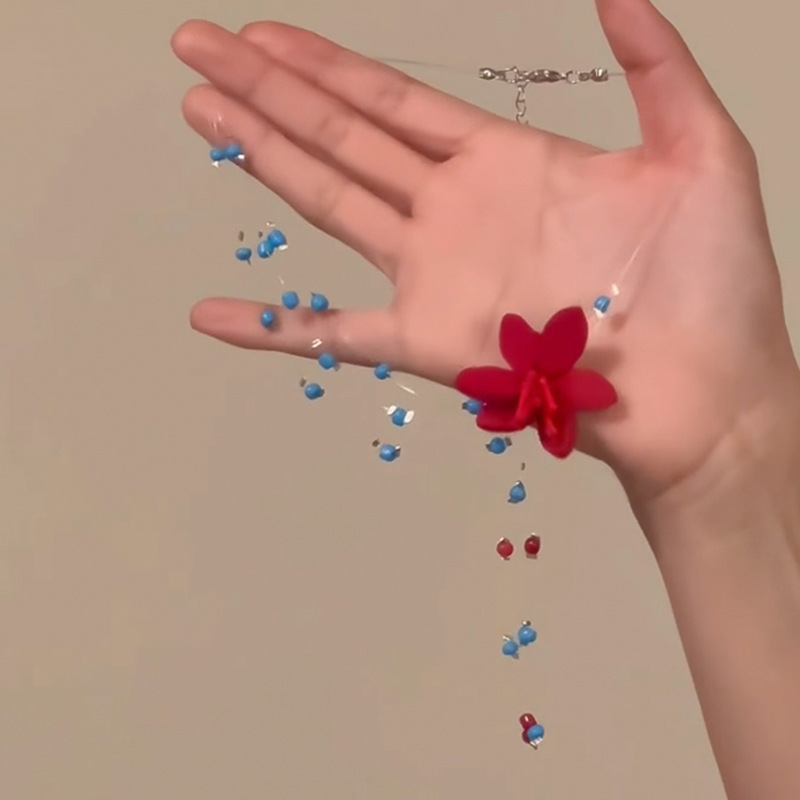 Flor de dopamina Collar de cuentas de arroz Estilo de vacaciones junto al mar Cadena de clavícula fresca y dulce Collar de sentido avanzado de nicho al por mayor