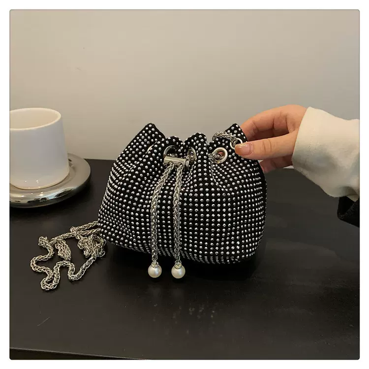 2025新款水钻包链条满钻小包水桶包小众时尚百搭潮流包斜挎包女包