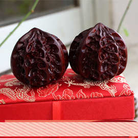 小叶血檀木手把件文玩核桃木雕手捻摆件把玩礼品赞比亚手工木雕