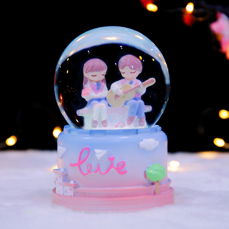 新商品の女の子の魔カードの少女の雪の水晶のボールの寝室の発光の光る装飾品の置物の代行|undefined