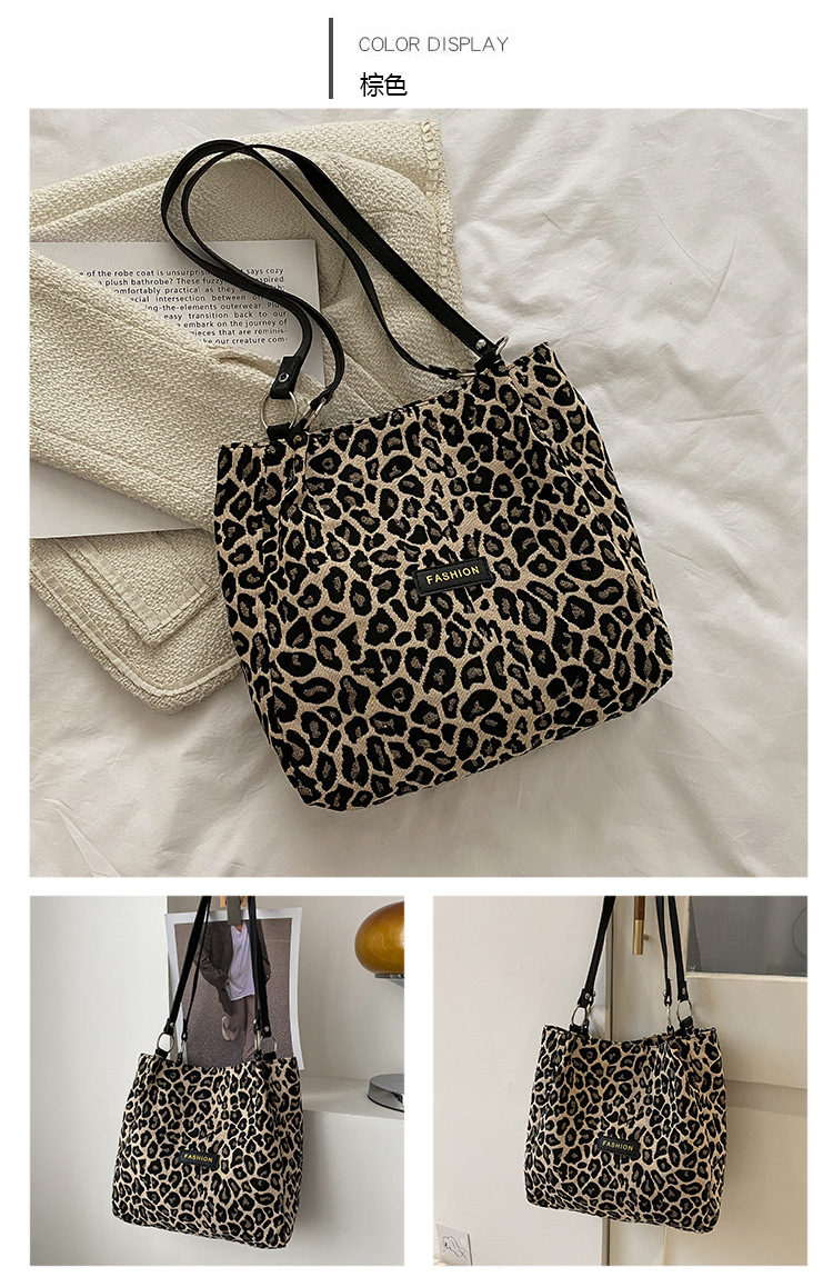 Leopard Print Fashion Pendant Large Capacity Autumn And Winter Tote Bag display picture 4