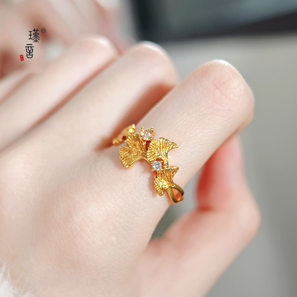 Cincin Emas Pasir Warna Tidak Luntur Panjang Cincin Terbuka Bertatahkan Berlian Aprikot Tiga Lahir Cincin Cincin Netral Ginkgo Desain Retro Niche