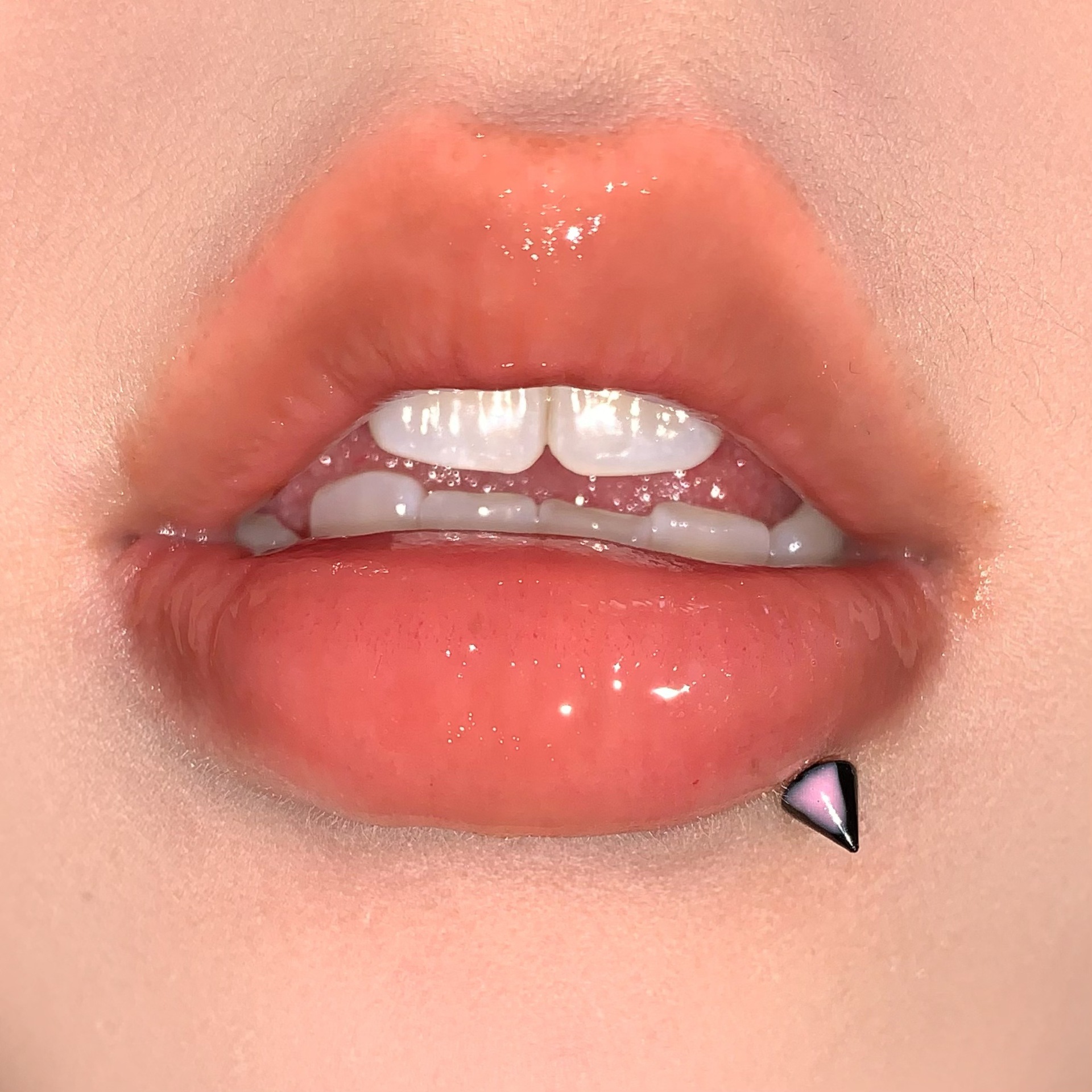 Pointed labret stud close-up product detail