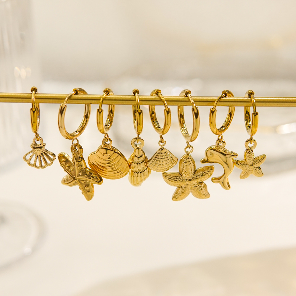 Charm Sleeper Hoop Earrings, Earrings Classification 1 Piece Quantity Casual, Holiday, Daily Occasion PVD Coated 14K Gold Real Gold Plated Tortoise Starfish Shell 304 Stainless Steel Beach Waterproof Non Tarnish Charm Sleeper Hoop Earrings Earrings
