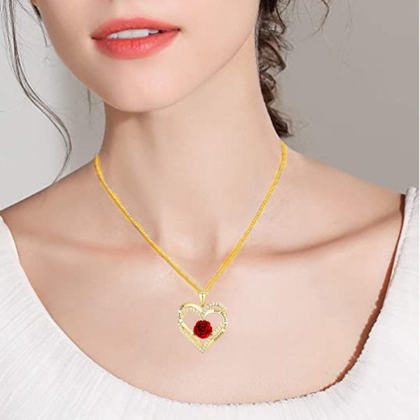 Heart-shaped Rose Necklace Image 5