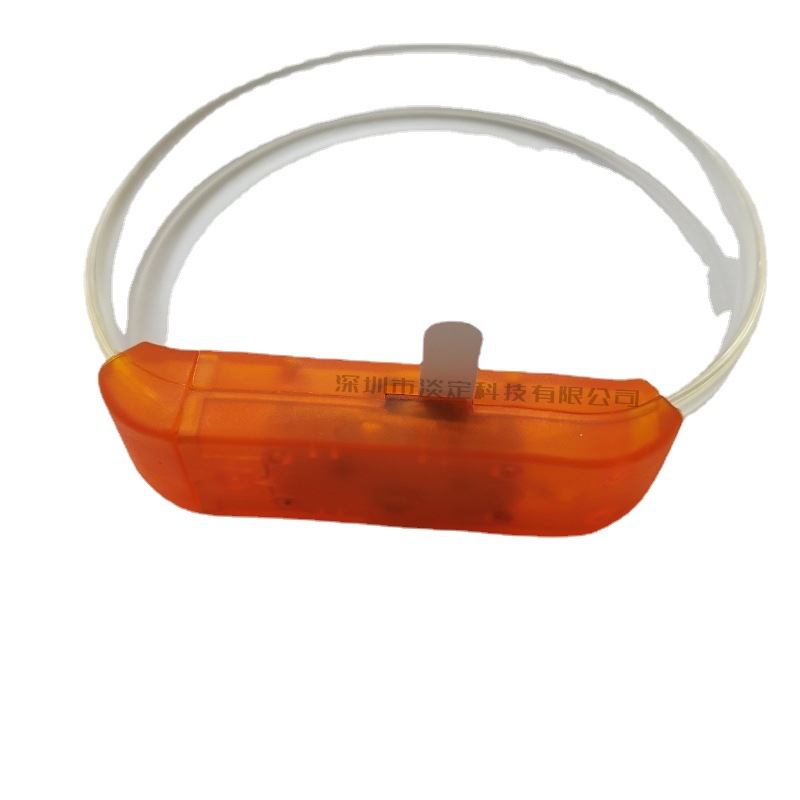 Venta al por mayor controlado por voz LED pulsera luminosa botón TPU flash muñeca Correa vibración atmósfera niños pulsera luminosa