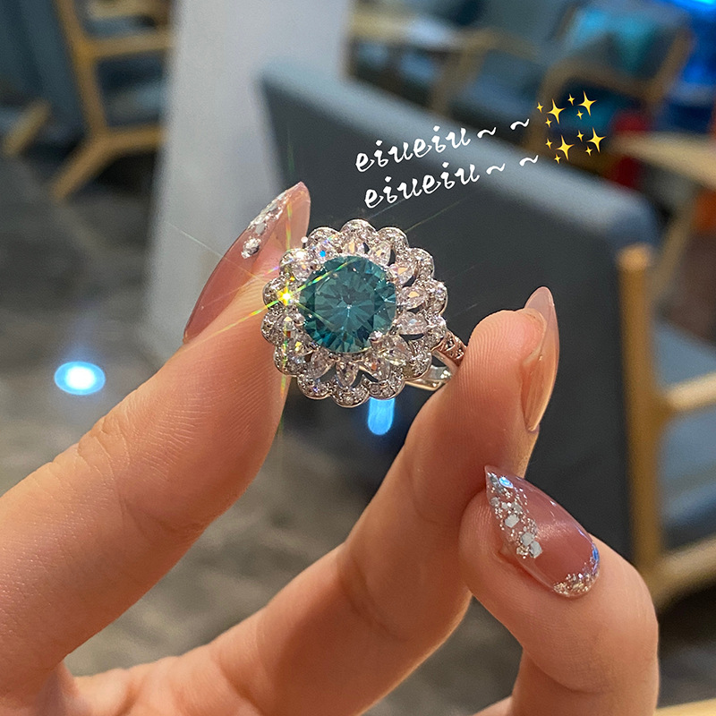 Fashion Blue Flash Zircon Fashion Opening Adjustable Copper Ring Wholesale display picture 4