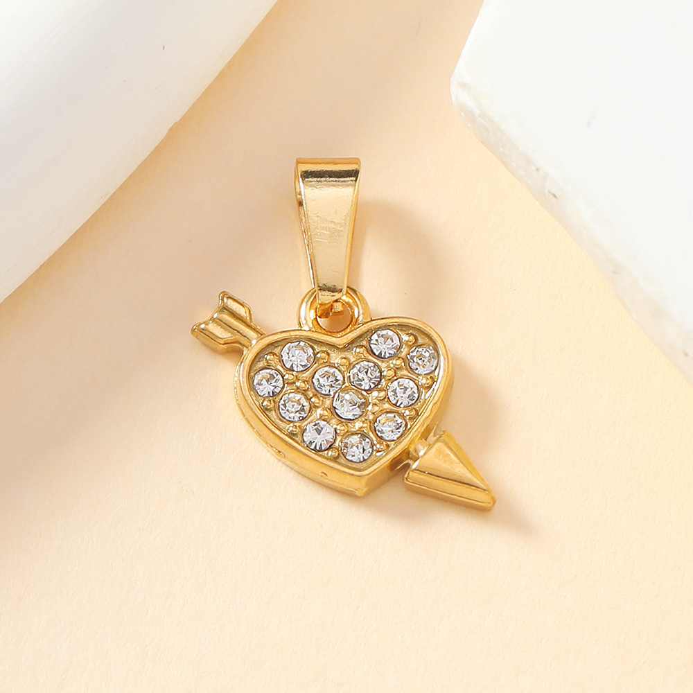 Colgante de acero inoxidable de estilo europeo y americano, collar de brazalete, accesorios de amor creativo, colgante de diamantes DIY