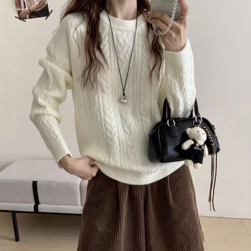 Jiaxing Honghe Gentle Style Round Neck Cable Knit Sweater for Women, Autumn and Winter Korean Style Loose Soft Pullover Knitwear Wholesale