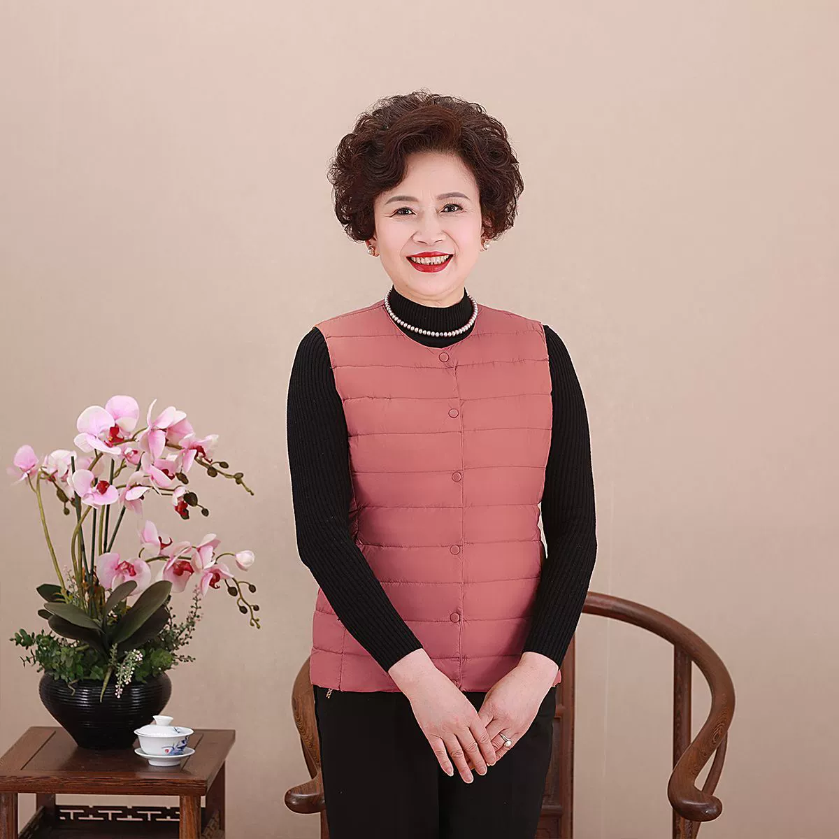 Средний и пожилой жилет мама легкий пуховик с круглым вырезом