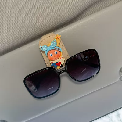 rack for women, Car Glasses Clip/Bill Clip - happy-butterfly-pastry-beige-glasses-clip