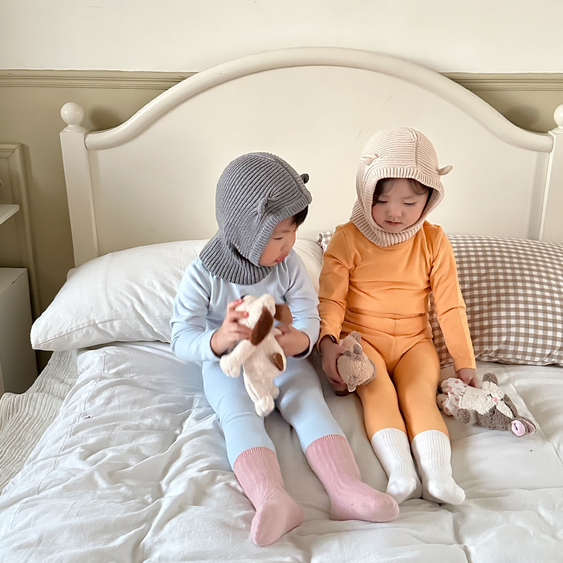 Conjunto de ropa para estar en casa para niñas, nuevo estilo de invierno, cálido y grueso, ropa para bebés, ropa para niños, pijamas para niños, grueso y cálido.