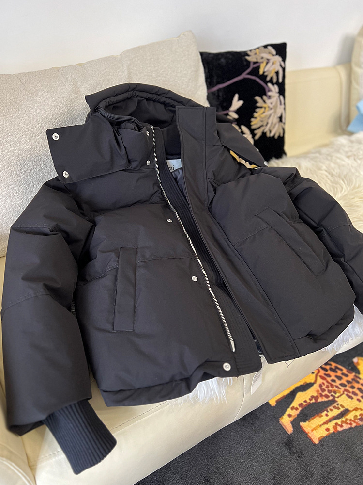 European goods high quality niche fashion brand high fluffy down jacket men and women same style 90 white duck down thickened hooded coat winter