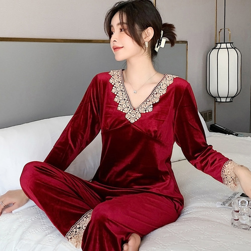 White pajamas for women in autumn and winter Korean style gold velvet sweet large size V-neck thick coral velvet spring and autumn home wear