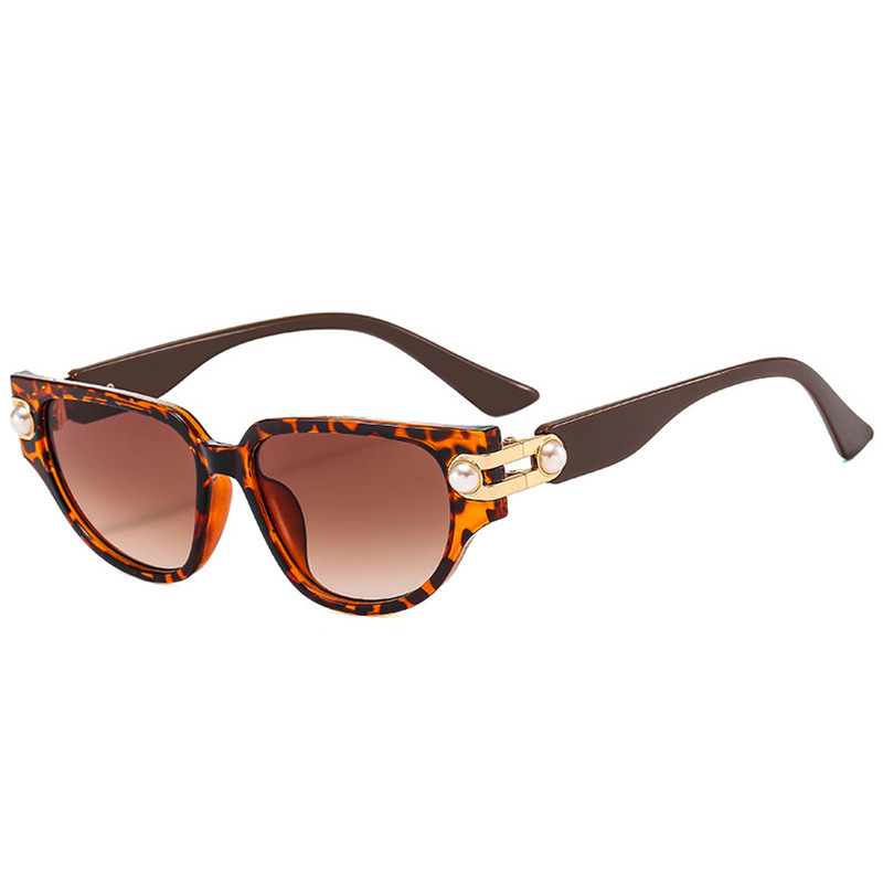 2024 nuevo marco pequeño transfronterizo moderno ojo de gato perla tendencia gafas de sol Europa y América de alta gama ropa de calle imprescindible