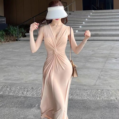 French socialite style pink sleeveless dress, women's summer temperament pleated V-neck waist slim bag, hip long skirt