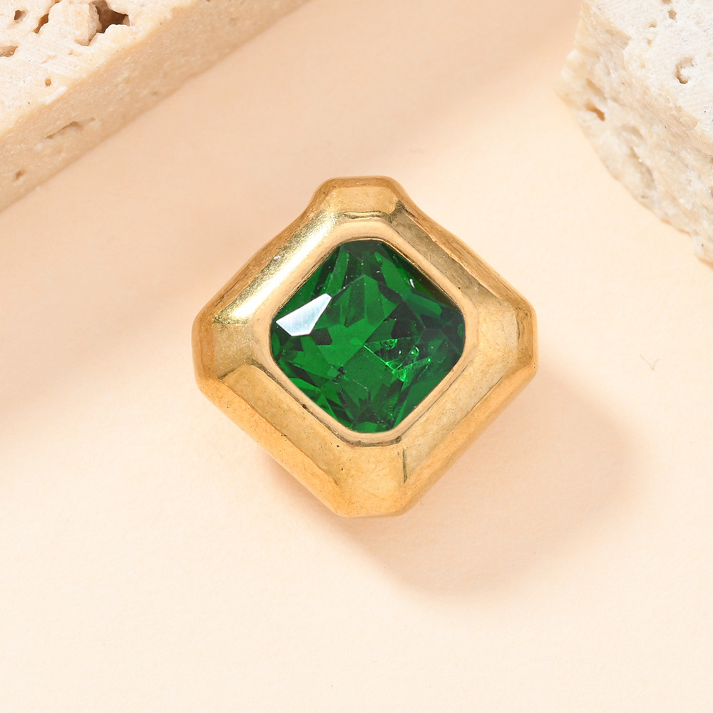 Un solo colgante de venta transfronteriza accesorios de acero inoxidable de fundición biselada cuadrada colgante de zircón 18K accesorios de oro