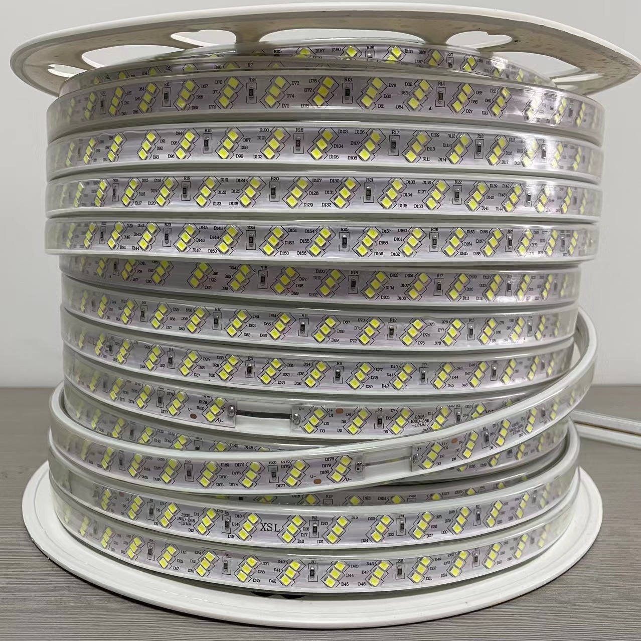 110vled de alto voltaje 2835 barra de lámpara suave 5730 lámpara de lámpara super brillante al aire libre impermeable al por mayor iluminación de ingeniería