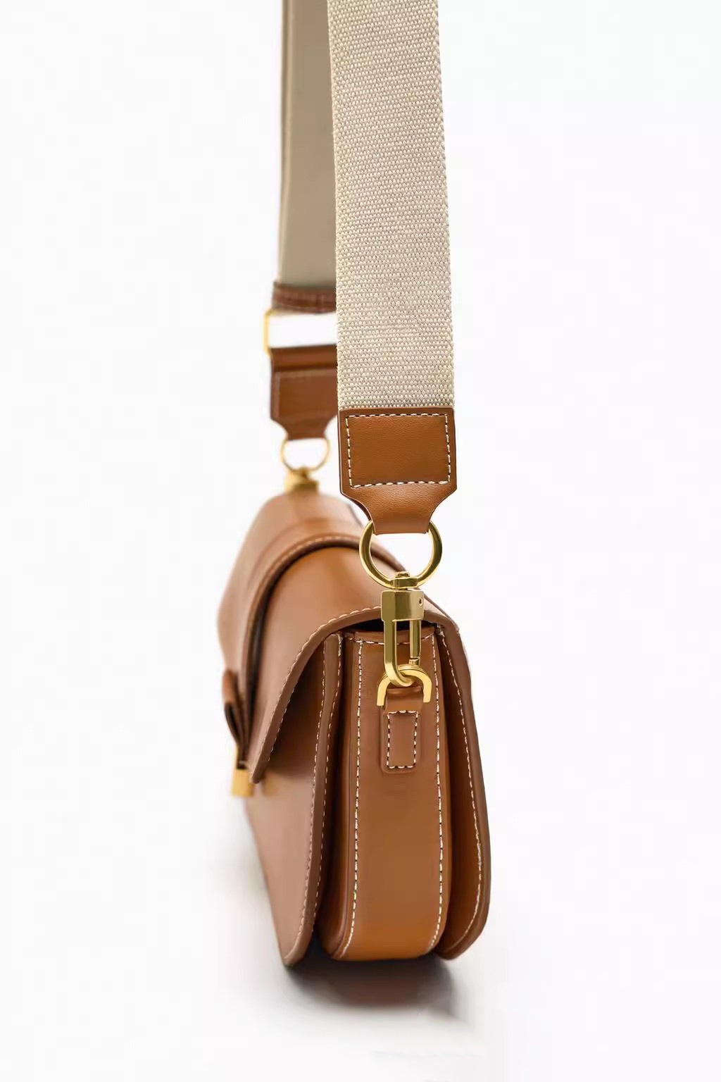 Flip Cover Closure Type Women's Pu Leather Solid Color Classic Style Sewing Thread Square Flip Cover Crossbody Bag