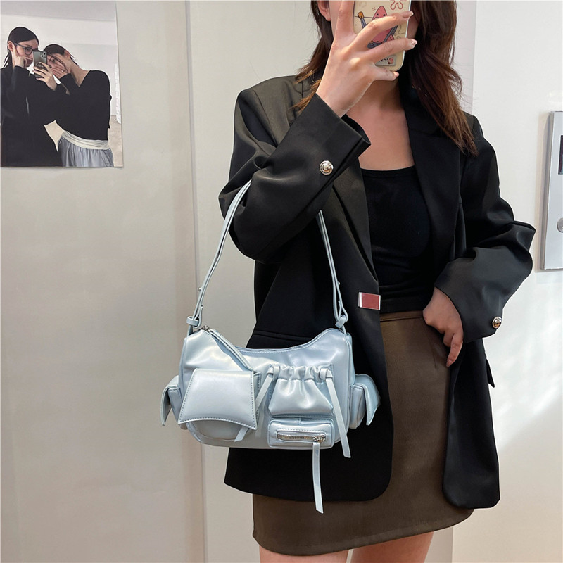 Niche Design Motorcycle Bag For Women 2025 New Fashion Retro Oil Wax Leather Shoulder Bag Trendy Commuter Crossbody Bag - Thumbnail 3