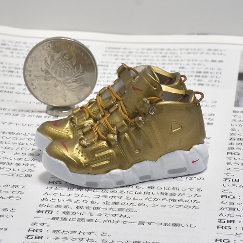 Sneaker Model Large AIR Leather Puff 3D Stereo Shoe Model Blind Box Gift Desk Personal Mini Ornament DIY Keychain