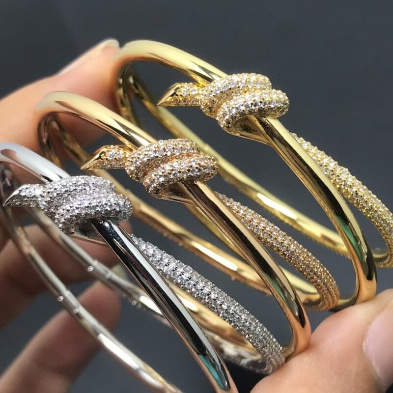 Light Luxury Style, Niche Trend, Unique Design, Micro-Inlaid Zircon, Knotted Adjustable Bracelet, High-End Feel, Direct Sales from the Manufacturer