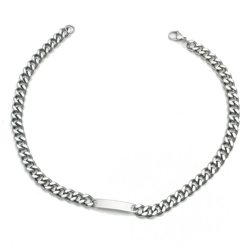 Iconic Cuban Chain Necklace For Men With Pendant Symbol Of Heritage_voghion.com
