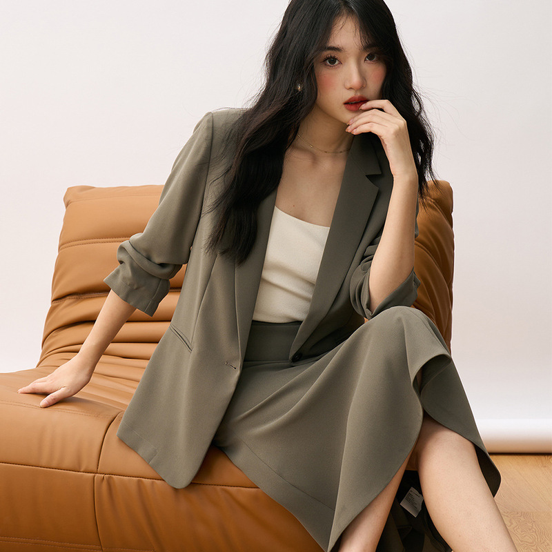 [Shengdu] Spring New Suit Set for Women, Elegant and Slimming, Single-Breasted Professional Blazer with Skirt