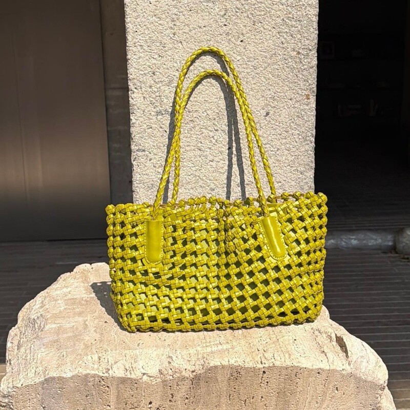 Tree-Patterned Leather Hollow-Out Hand-Woven Bag, Genuine Leather Single-Shoulder French-Style Basket Bag, Vacation Tote Bag, Beach Bag for Women Tree-Patterned Leather Hollow-Out Hand-Woven Bag, Genuine Leather Single-Shoulder French-Style Basket Bag, Vacation Tote Bag, Beach Bag for Women
