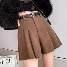卡其色秋冬百褶靴裤外穿2025小个子高腰新款阔腿短裤女灯芯绒休闲