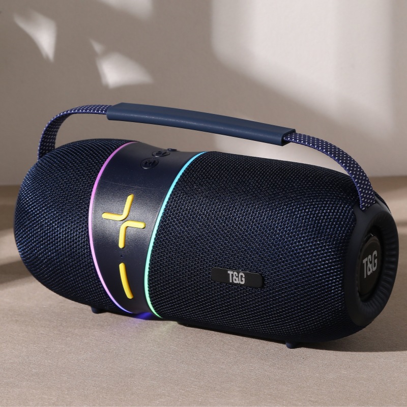 Explosión transfronteriza TG707 altavoz Bluetooth portátil tarjeta de enchufe impermeable al aire libre subwoofer dios de la guerra sonido de alta potencia