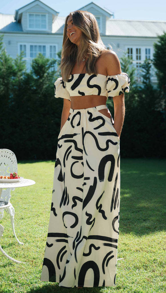 Fashionable Two-Piece Set 8