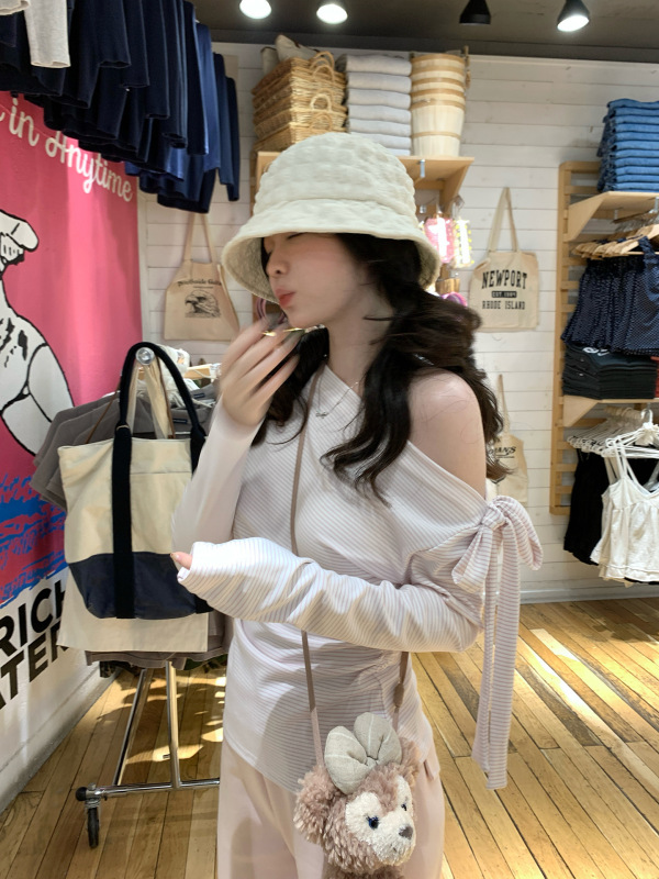 条纹斜肩长袖t恤女秋修身打底绑带设计露肩上衣|undefined