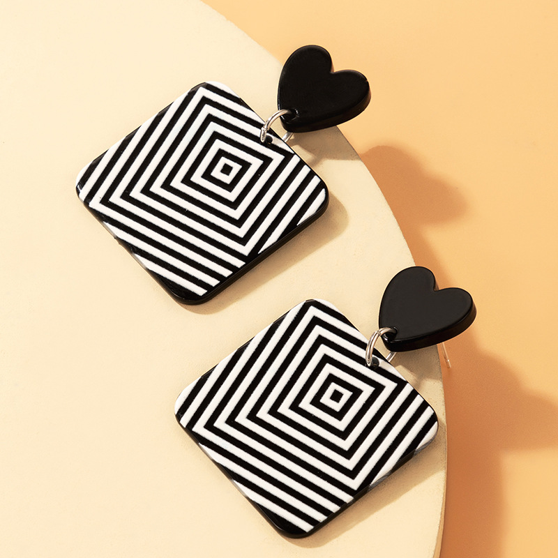 simple fashion black and white heart striped geometric shape resin earringspicture5