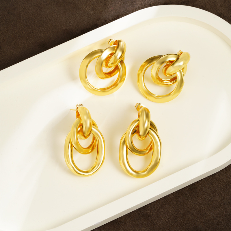 Transfronteriza aretes de oro de Vietnam lujoso ligero estilo tridimensional aretes de geometría personales diseño femenino no se desvanecerá joyas de orejas