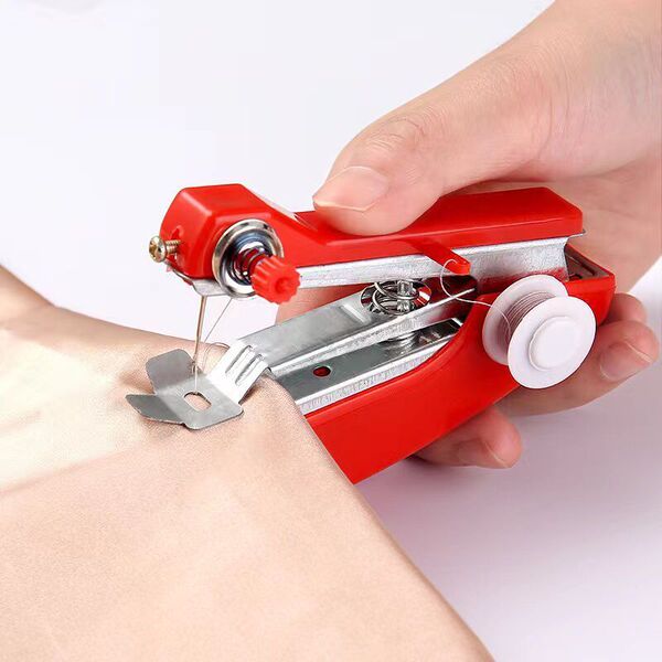 Manual sewing machine