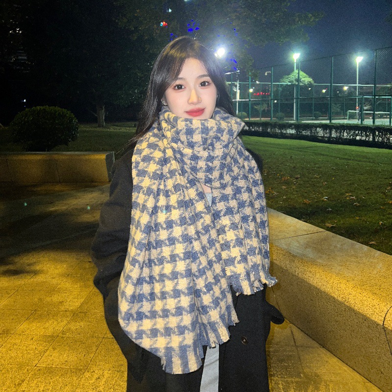 Koreanischer High-End-Qianniao-Gitterquasten-Frauen-Ich-Mitation-Kaschmir-Doppelseitiger länglicher warmer und modischer Schal,_voghion.com